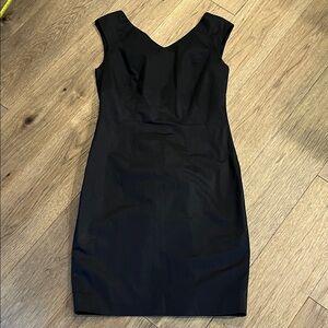 CLUB MONACO black sleeveless v neck dress, size 8